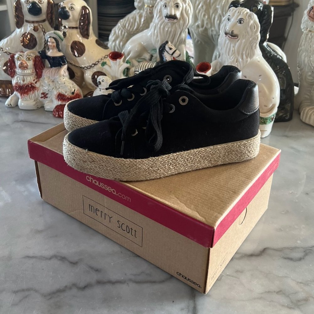 Black Women's Sneakers